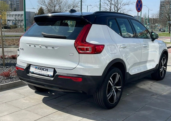 Volvo XC 40 cena 152500 przebieg: 49300, rok produkcji 2021 z Nowy Targ małe 254